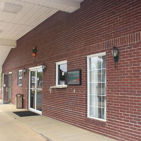 Deerfield Inn Adamsville Εξωτερικό φωτογραφία