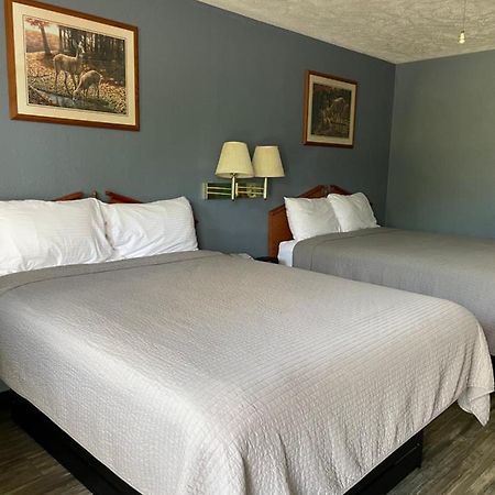 Deerfield Inn Adamsville Εξωτερικό φωτογραφία